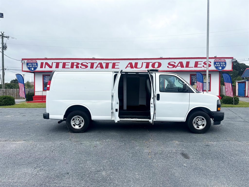 2020 Chevrolet Express Cargo Work Van's photo