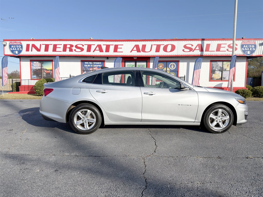 2021 Chevrolet Malibu 1LS's photo
