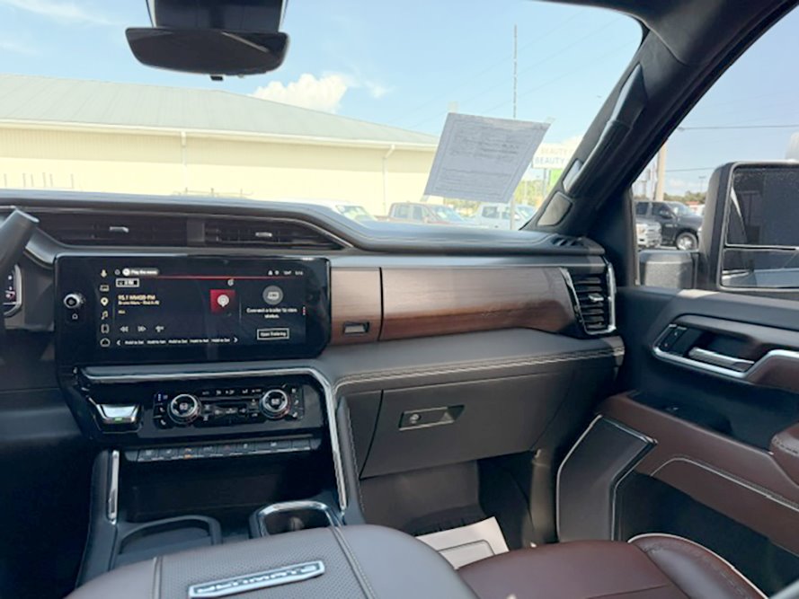 2025 GMC Sierra 3500HD Denali Ultimate - Photo 18