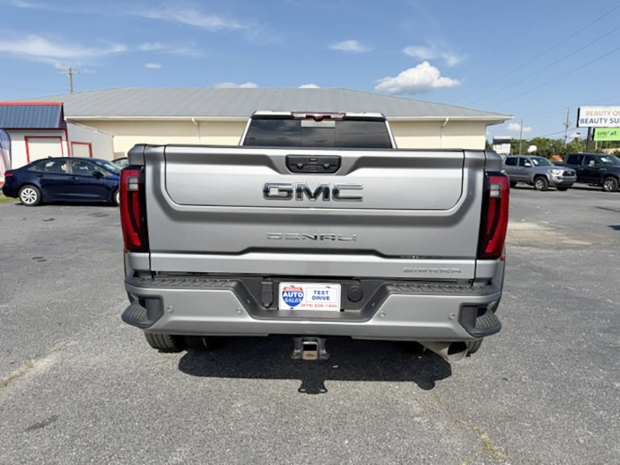 2025 GMC Sierra 3500HD Denali Ultimate - Photo 8