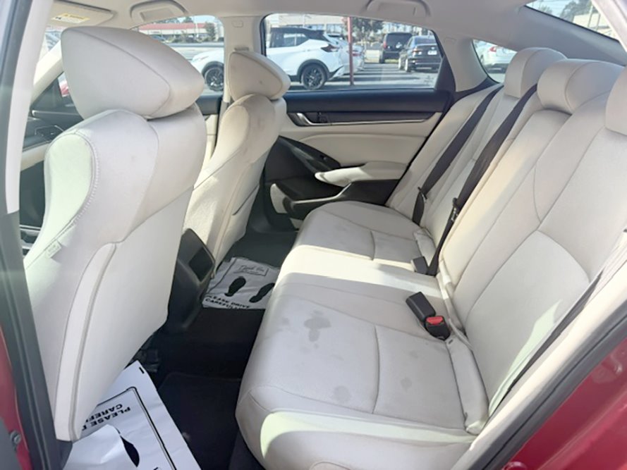 2019 Honda Accord LX - Photo 10