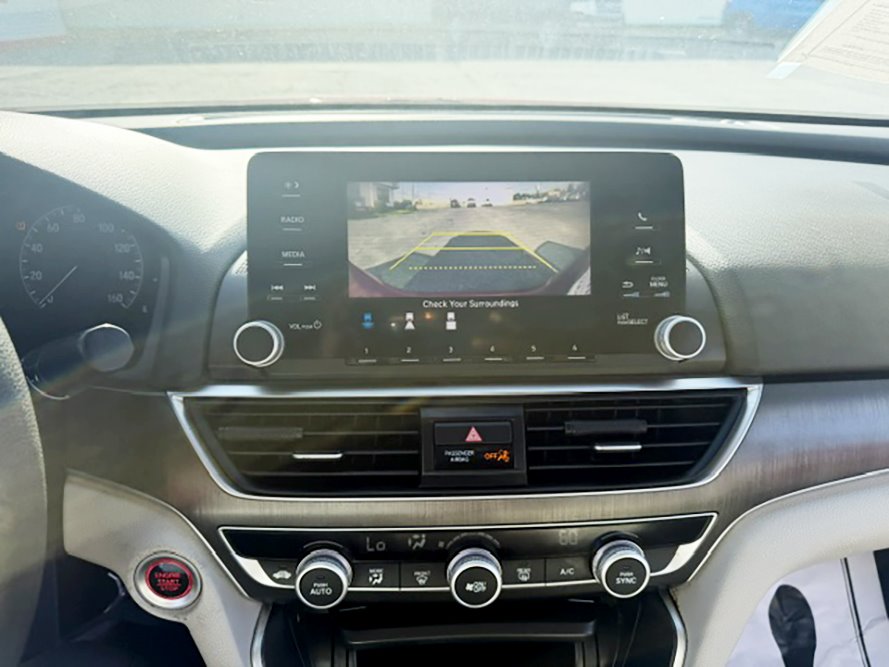 2019 Honda Accord LX - Photo 14