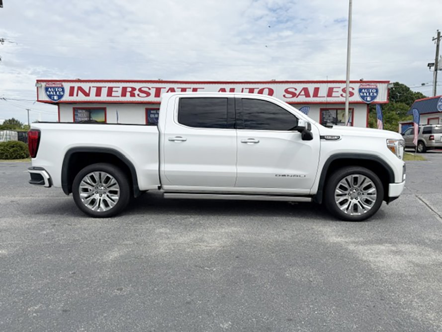 2021 GMC Sierra 4WD Crew Cab Short Box Denali's photo