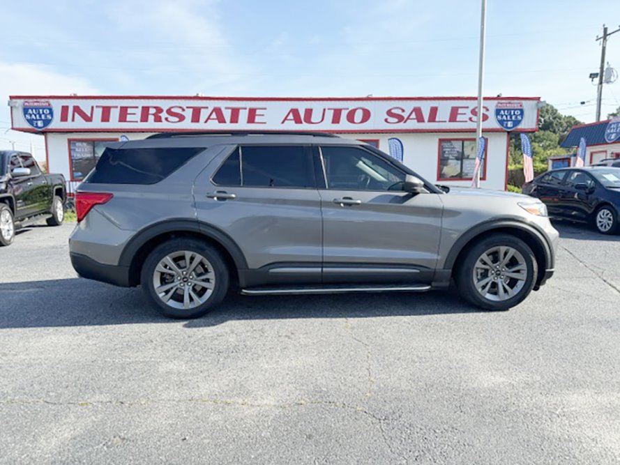 2021 Ford Explorer XLT RWD's photo