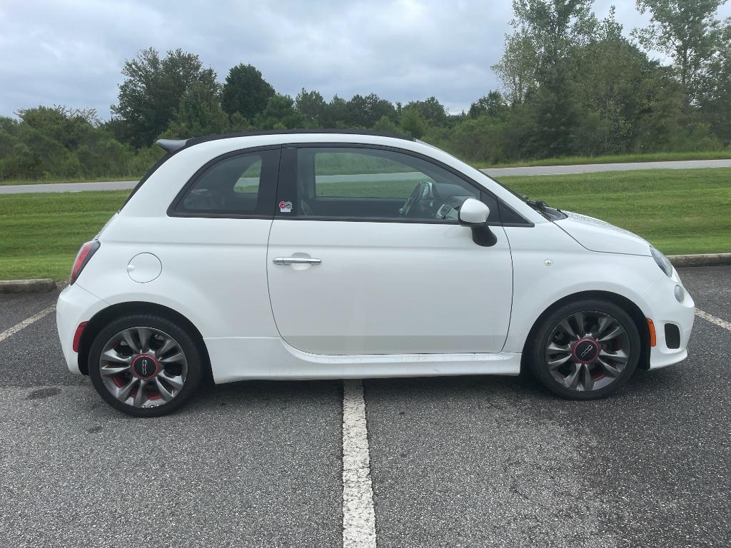 2014 FIAT 500 Abarth's photo