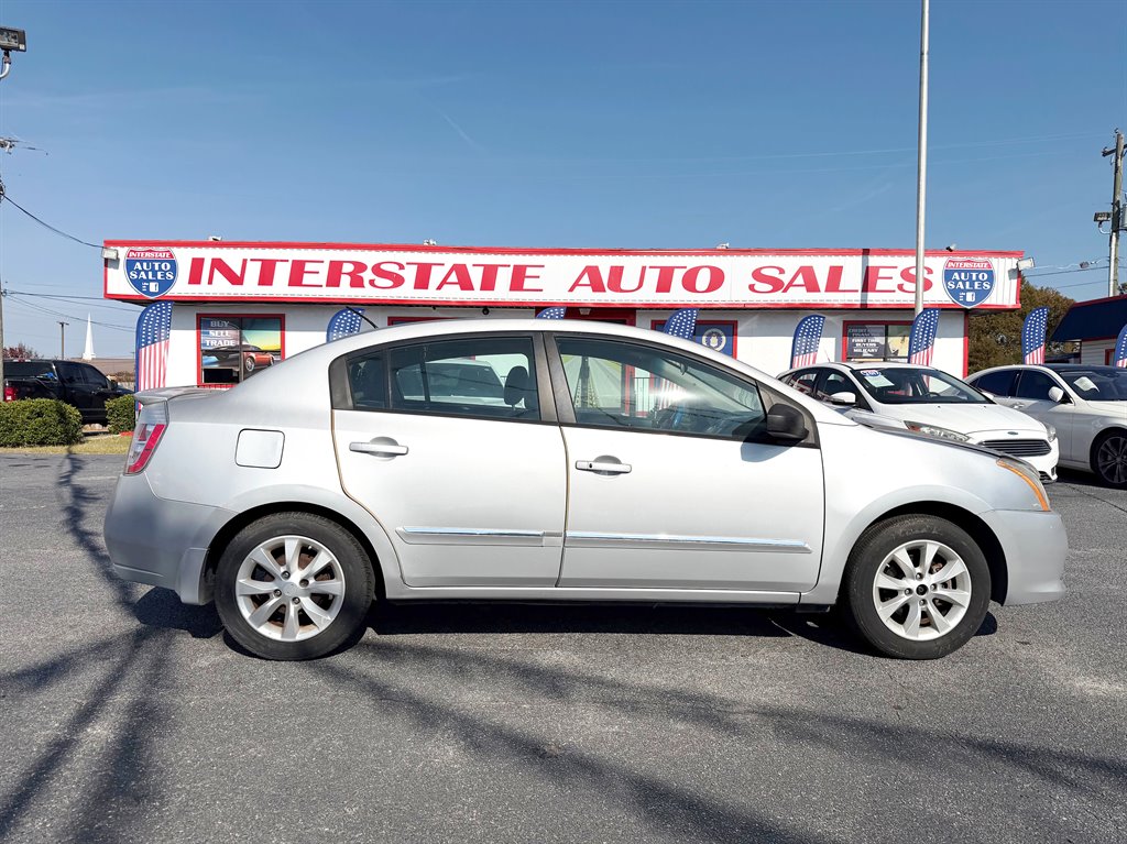2012 Nissan Sentra 2.0 SR CVT's photo
